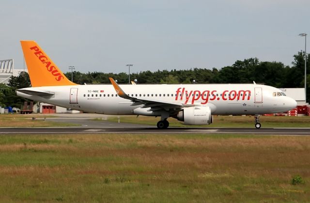 Airbus A320 (TC-NBE)