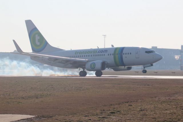 Boeing 737-700 (PH-XRE)