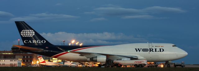 Boeing 747-200 (N741WA)