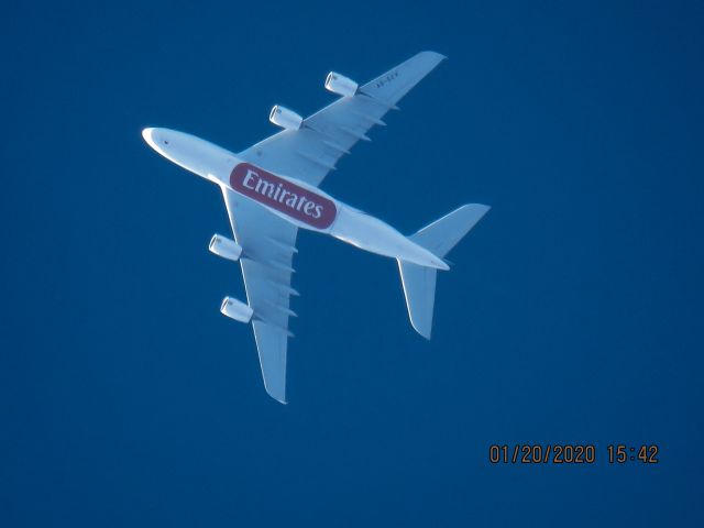 Airbus A380-800 (A6-EEV)
