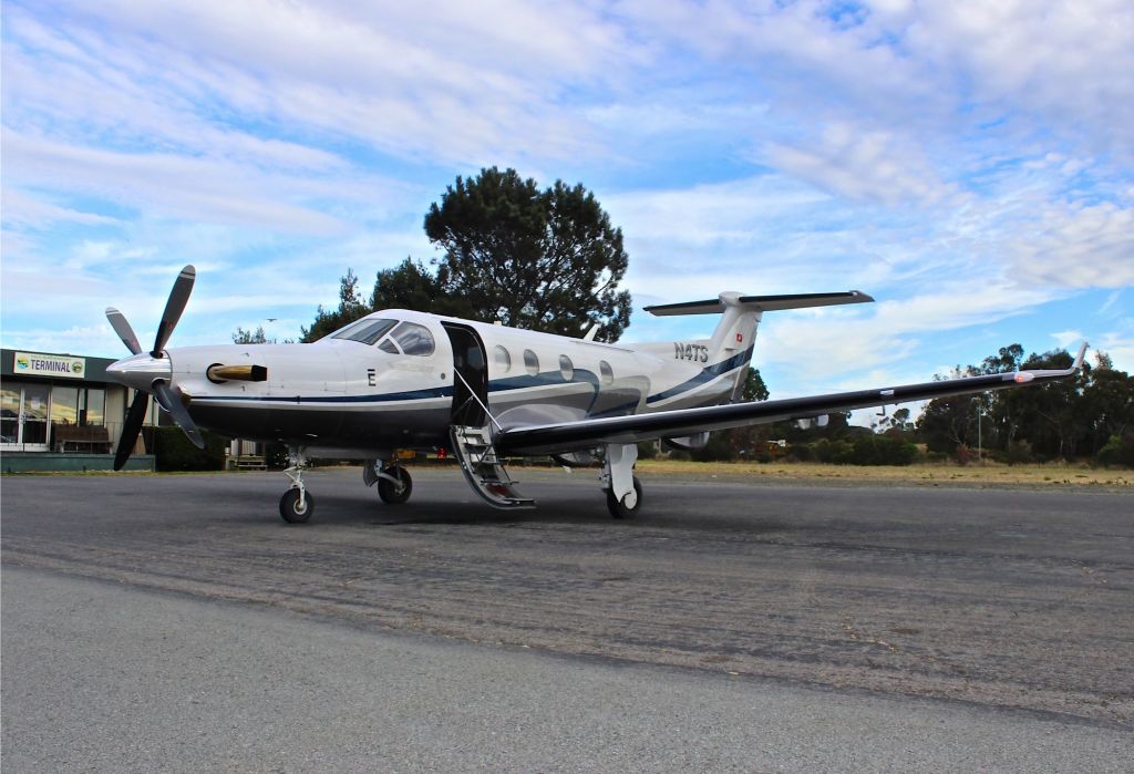 Pilatus PC-12 (N4TS)