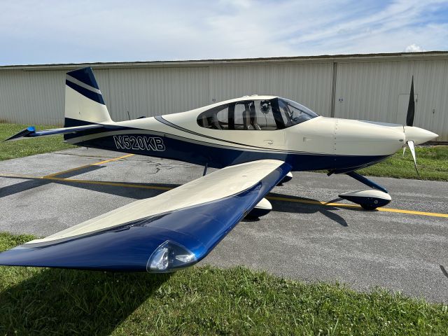 Vans RV-10 (N520KB)