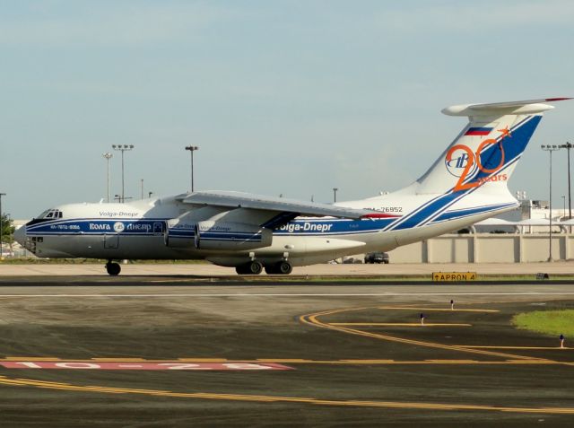 Ilyushin Il-76 (RA-76952)
