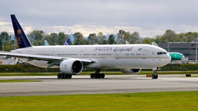 BOEING 777-300 (HZ-AK36) - BOE736 taxis onto Rwy 16R for a B1 flight on 10/5/16. (ln 1439 / cn 61599).