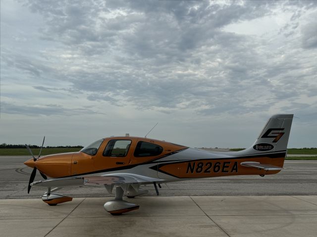 Cirrus SR-22 (N826EA) - Standing in my hangar 