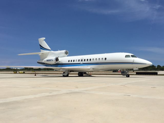 Dassault Falcon 7X (N606TJ)