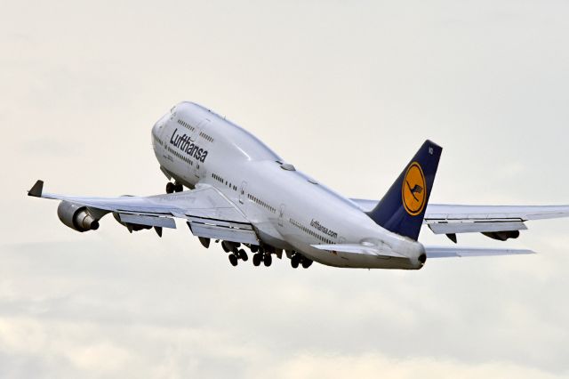 Boeing 747-400 (D-ABVO)