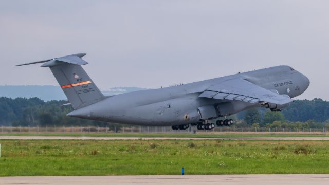 LOCKHEED C-5 Super Galaxy (87-0043)