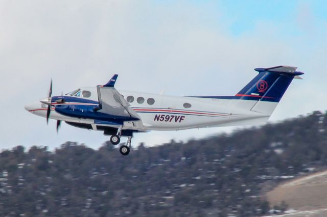 Beechcraft Super King Air 200 (N597VF) - Gear up! N597VF to Chihuahua, Mexico.