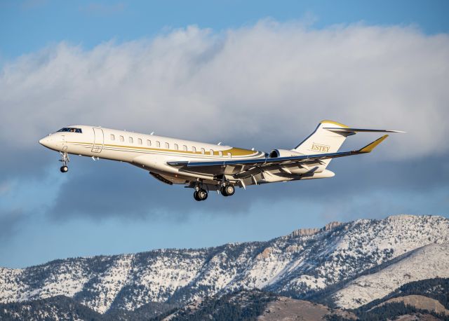 BOMBARDIER BD-700 Global 7500 (N777KQ) - CASINO MONEY N777KQ KBZN