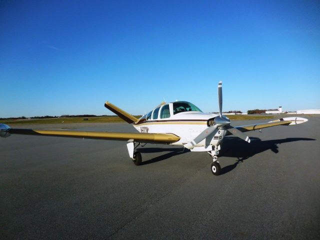 Beechcraft 35 Bonanza (N4302W)