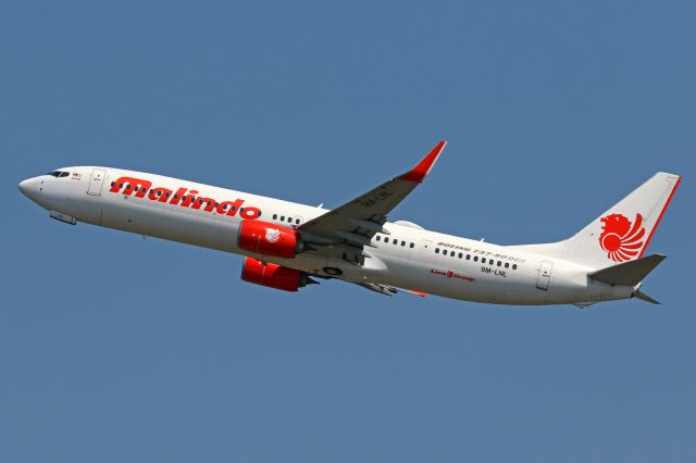 Boeing 737-900 (9M-LNL)