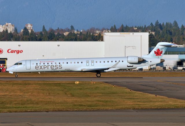 Canadair Regional Jet CRJ-900 (C-GOJZ)