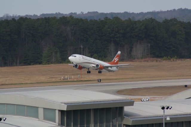 BOEING 737-400 (N801TJ) - N801TJ taking off runway 23R