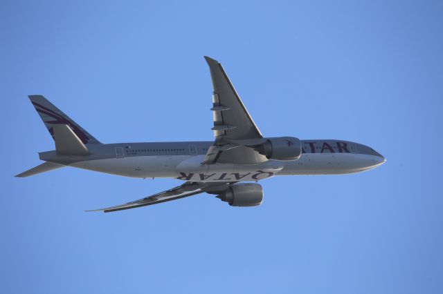 BOEING 777-200LR (A7-BBE)