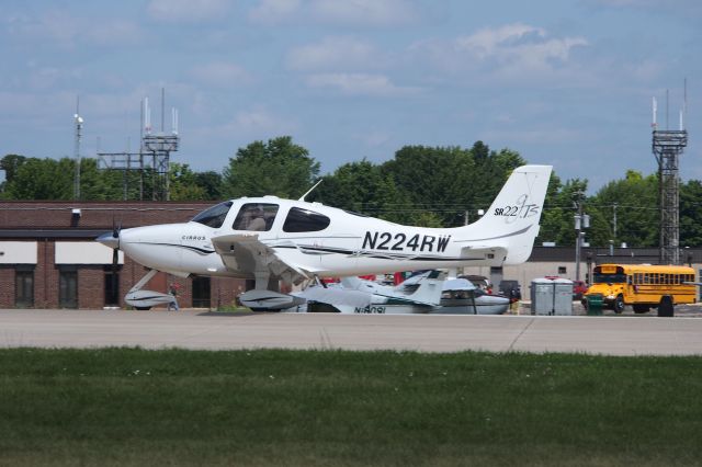 Cirrus SR-22 (N224RW)