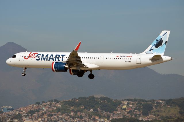 Airbus A321 (CC-AWS)