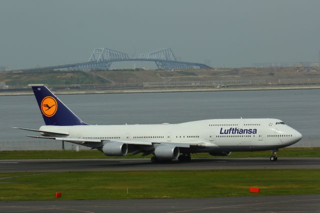 BOEING 747-8 (D-ABYU)