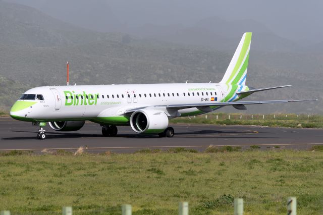 EMBRAER 195 (EC-NFA) - Tenerife Nortebr /17 Feb. 2021