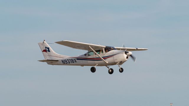Cessna Skylane (N9318X) - Departing 22br /2/2/20