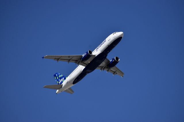 Airbus A320 (N653JB) - JBU43 ~ KRNO-KLGB ~ 4 June, 2020