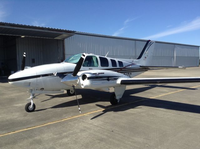 Beechcraft Baron (58) (N381TC)