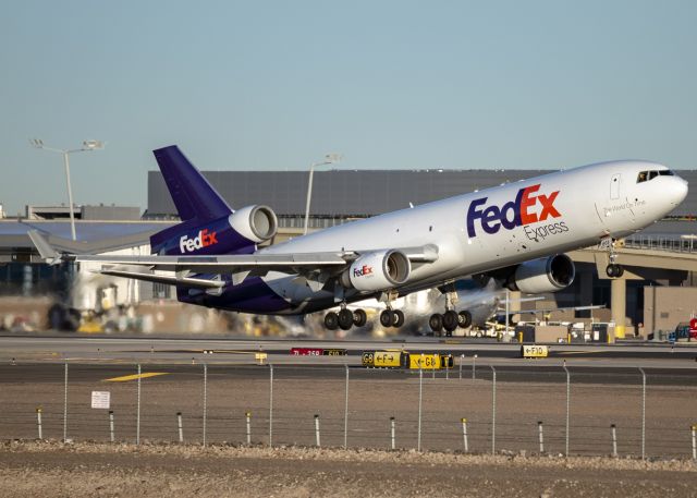 Boeing MD-11 (N605FE)