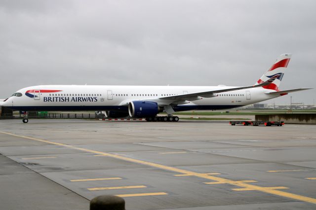 Airbus A350-1000 (G-XWBS) - Taxiing onto Stand 568 on 21-Feb-24 on its delivery flight BAW9151P from LFBO.