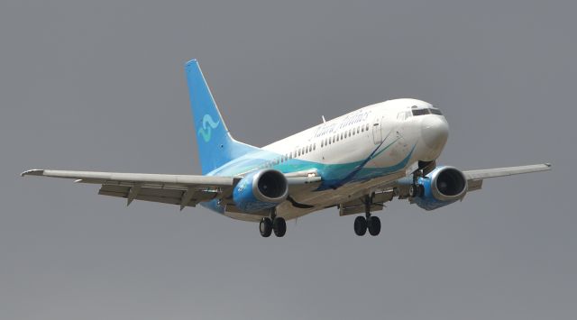 BOEING 737-300 (VH-PNI) - On final for Rwy 23 Adelaide, South Australia, 21 August 2020.