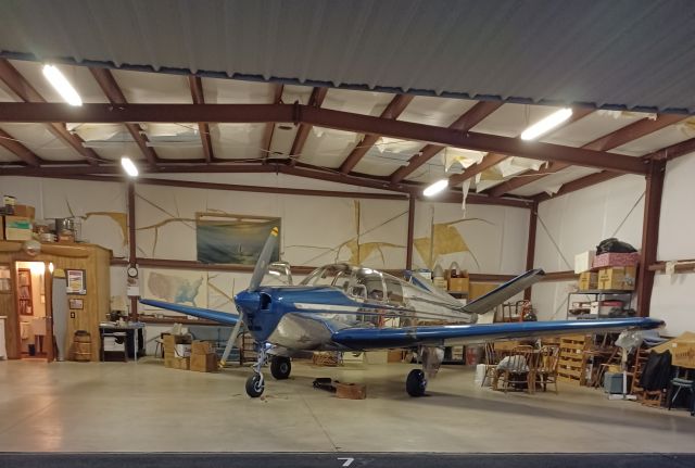 Beechcraft 35 Bonanza (N8467A)