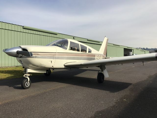 Piper Cherokee Arrow (N9404N)