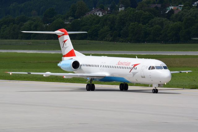 Fokker 100 (OE-LVI)