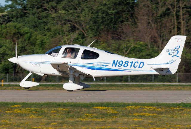Cirrus SR-22 (N981CD)