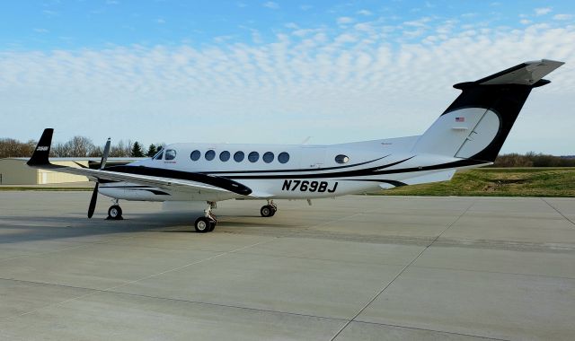 Beechcraft Super King Air 300 (N769BJ)