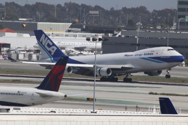 Boeing 747-400 (JA07KZ)