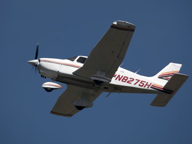 Piper Cherokee Arrow (N8275H) - Take off runway 26.