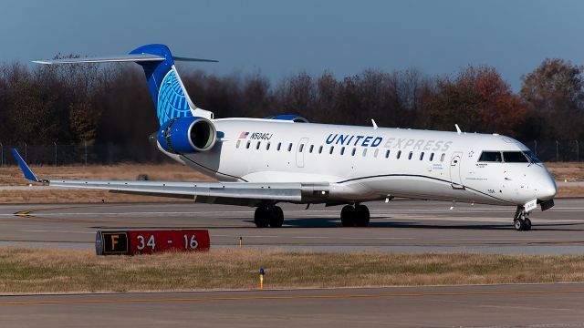 Canadair Regional Jet CRJ-700 (N504GJ)