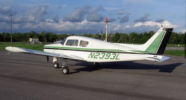 Beechcraft Sundowner (N2393L) - 1963 BEECHCRAFT 23 MUSKETEER