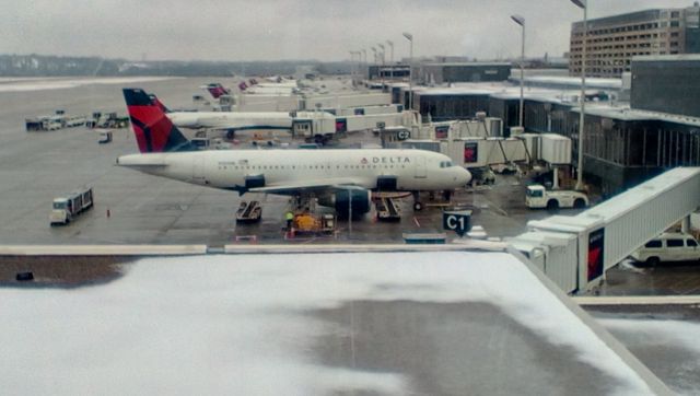 Airbus A319 (N355NB) - N355NB getting ready to head to Boston.