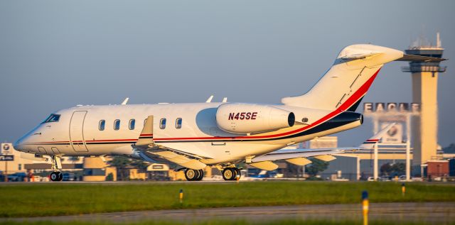 Bombardier Challenger 300 (N45SE) - Nice Challenger 350 departing CAE