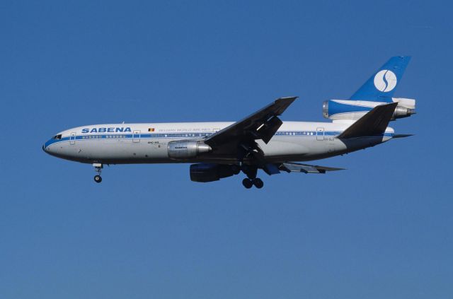 McDonnell Douglas DC-10 (OO-SLD) - Final Approach to Narita Intl Airport Rwy34 on 1990/01/27