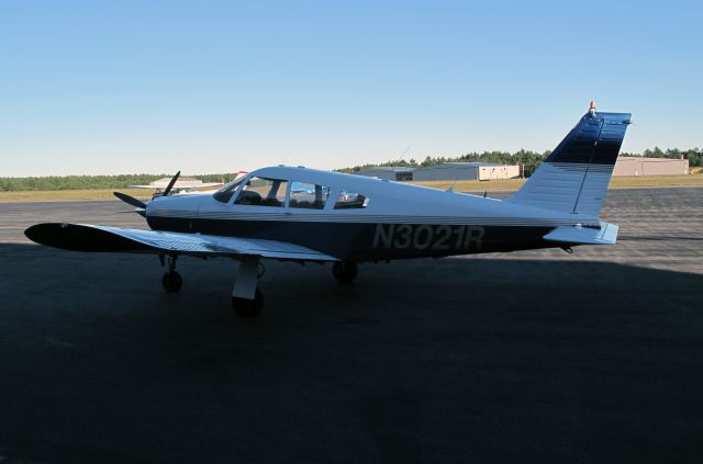 Piper Cherokee Arrow (N3021R)