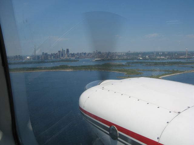 Piper PA-30 Twin Comanche (C-GZMV)