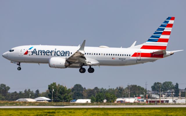 Boeing 737 MAX 8 (N306SP)