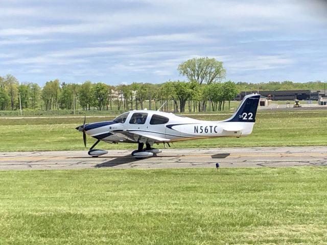 Cirrus SR-22 (N56TC)