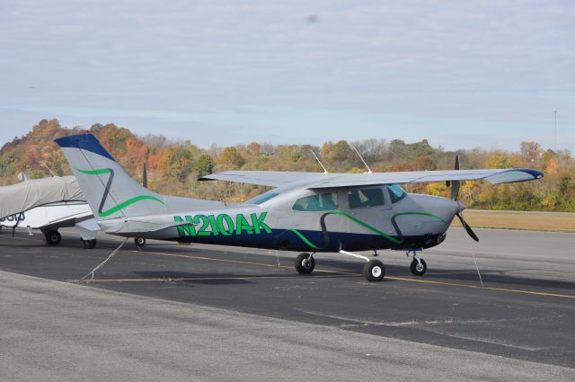 Cessna Centurion (N210AK)