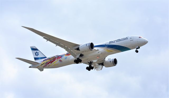 Boeing 787-8 (4X-EDD)