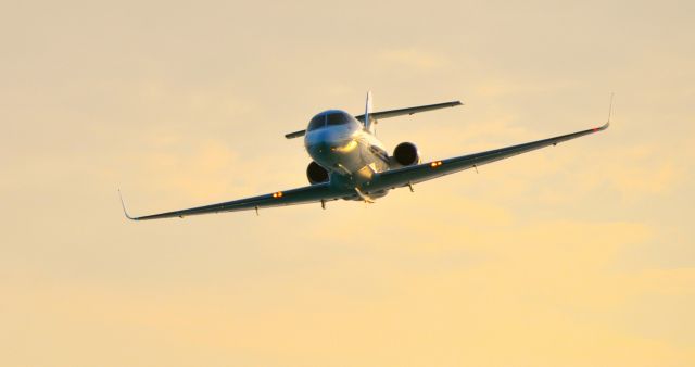 Hawker Siddeley HS-125-400 (N800VR) - Photo taken on flyover in Turks & Caicos