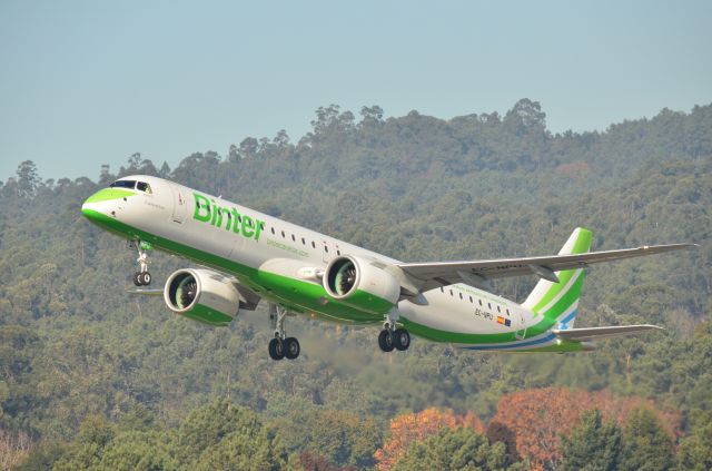 EMBRAER ERJ-190-400 (EC-NPU) - EC-NPU TakeOff From LEVX Destination GCXO. 13-11-2021