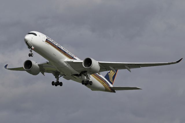 Airbus A350-900 (9V-SMF) - The 10,000th Airbus departs as SIA51 on the flight back to Singapore.